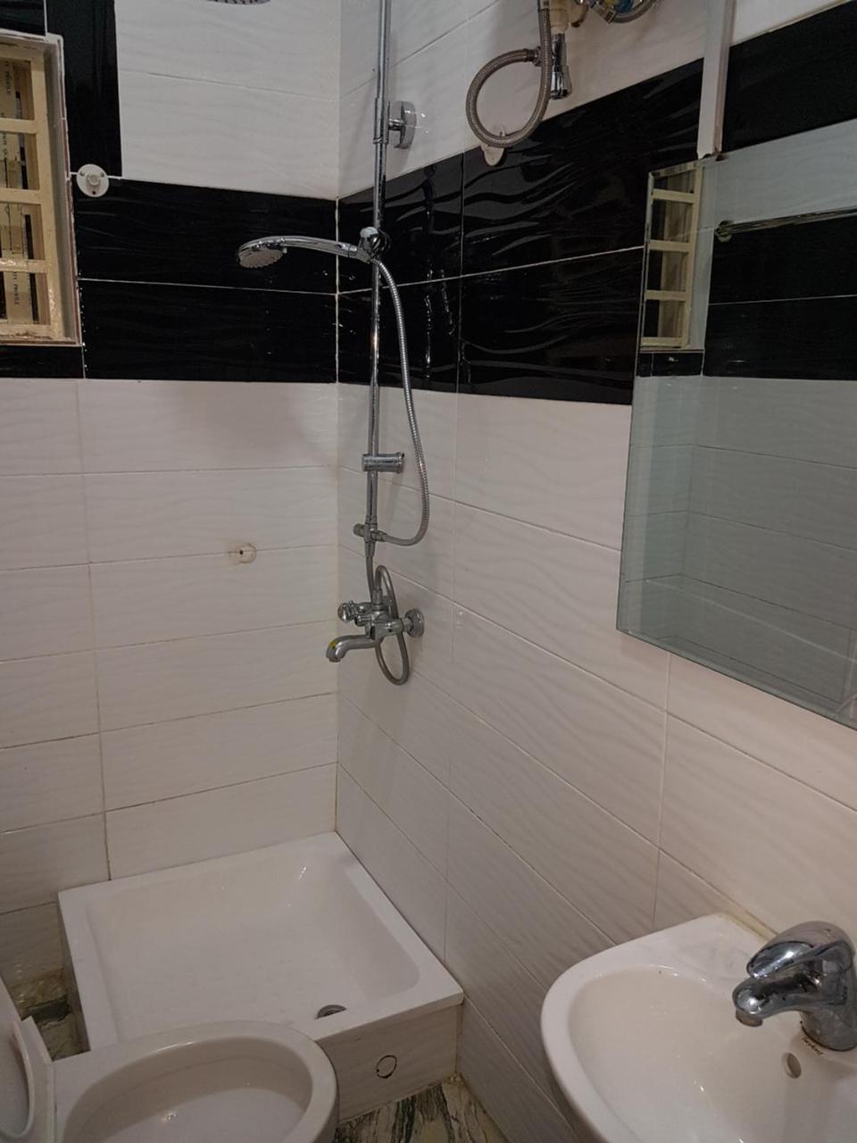Rock Towers Apartments Абуджа Екстериор снимка